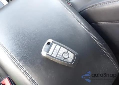 2021 Ford Explorer Xlt from USA, damaged, VIN 1FMSK8DH1MGB92135